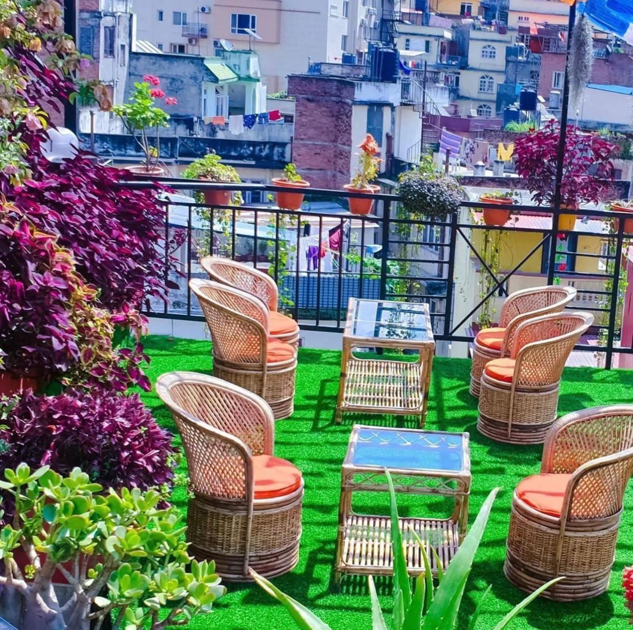 Yog Hostel Κατμαντού Εξωτερικό φωτογραφία